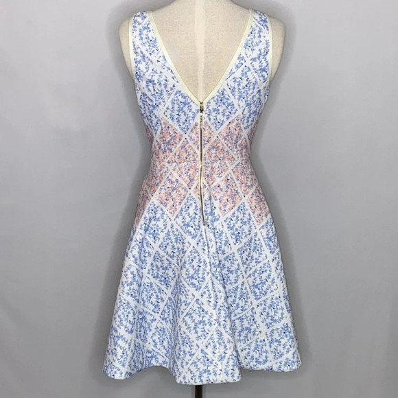 Erin by Erin Fetherston Gwenore Neoprene Dress - 4 - Picture 5 of 9